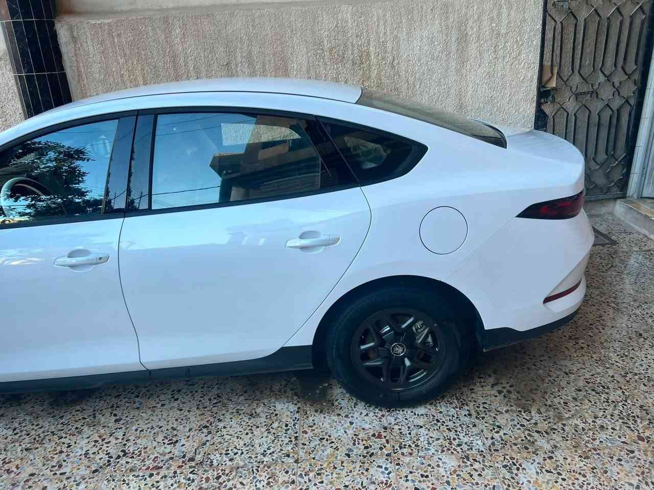 BYD كن بلاص موديل ٢٠٢٥ ماشية ٢٥ الف ١٢٥٠٠ محرك ١٢٥٠٠ شحن بيها بارد بالباب الخلف الصدر وجاملغ بارد قليل كلش وبيها رصعه بالصندوك ممبين مكاني بغداد الغزالية السعر ١٧٨٠٠ وبيها مجال للتواصل ***********
