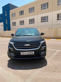 شوفرليت كابتيفا 2023 وارد خليجي ماشيه 79500km  بيها ضربه خفيفه بالباب ...