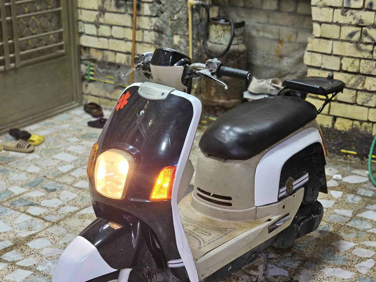 سلام عليكم دراجة بوليس 🚨
دراجة كابريتر كهرباءيات كاملة نكرة سلف صدر امامي خلفي تخم تاير جدد شلعة معدل كاملة مكملة الدراجة اي نقص مابيها بيها بس راجز مال سلف تعبان قفل جنطه قفل ستيرن كلها شغالة مكاني كماليه 650 وبيها مجال مستعجل عل بيعتها***********  وبس اتساب موجود
