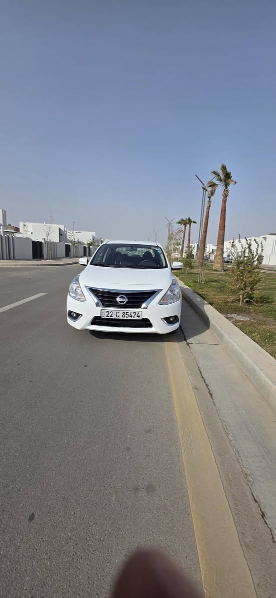 نيسان سني ٢٣
ماشية ٢٥ 
رقم اربيل 
سيارة نضيفة 
بيهة طخة دعامية بسيطة جدا والسونار موجود 
كلشي مكفول محرك كير صدر تبريد كهربائيات 
مكان الدورة( السعر ١١٣ )
***********
