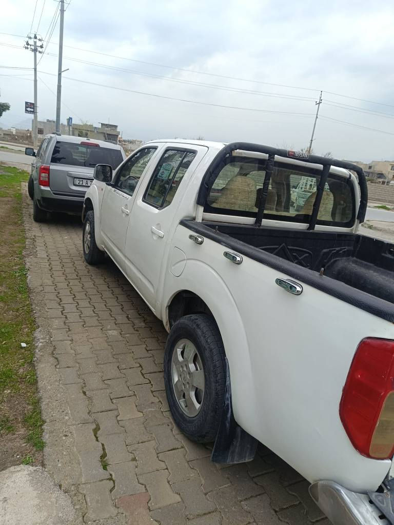 📣 بۆ فرۆشتن نەڤارا ( Navara)  پاک
 * مۆدێل: ۲۰۰٨ 📅
 * گێڕ: ئۆتۆماتیک ⚙️
 *دوبەی (دوو بەشە لێزەری دوبەیە) 🌍
 *  گێڕ و مەکینە بەشەرت و زۆر بێ کێشەیە 🛠️
 *  حیزام بۆیاغە لەسەر ساغی (بێ لێدران و وەرگەڕان) ✨
 *  کوشنەکانی و ناوەوەی زۆر پاک ڕاگیراوە 🛋️
 * نرخ: ٥۳ وەرەقە و محامەلە 💵
بۆ پەیوەندی و بینینی سەیارەکە:
 ڤایبەرو وەتس ئەپی لەسەرە 📞💜💚
   [0750 *153 1759] 📞
*شوێن[قەڵادزێ] 📍 بشدار, السليمانية


**إذا كنت صاحب هذا الإعلان وتريد حذفه لأي سبب، رجاءا أرسل رسالة إلى الدعم الفني**