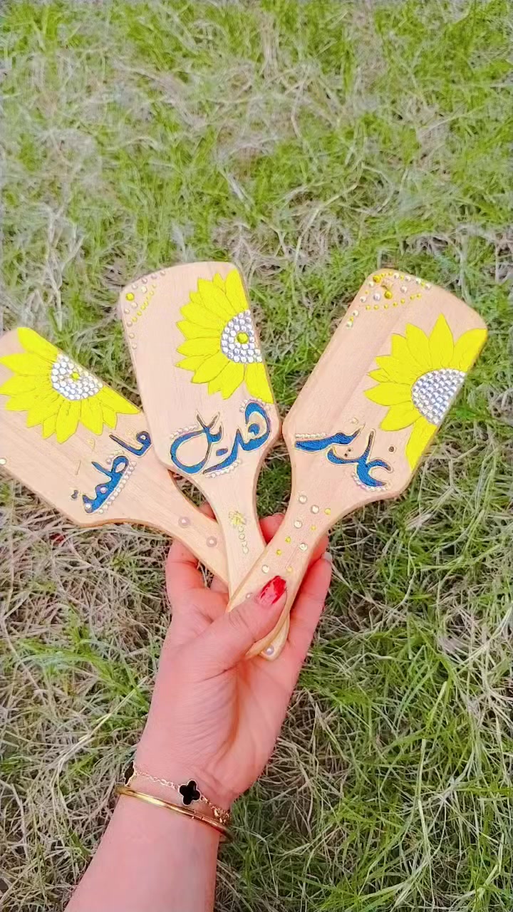 سلام عليكم ورحمة عيني متوفرات ستكاين فرشه +مرايه اكواب  مباخر حسب اسم ورسمه توصيل لجميع  
حجز قبل 3ال 4ايام حجز خاص ***********او وتساب
