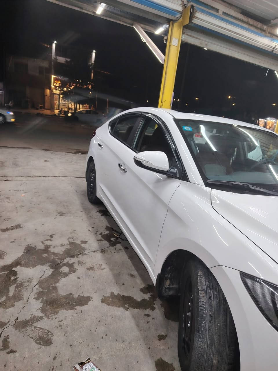 اعيد النشر بسبب الوعود الكاذبه  النـترا   2019خليجي سوبر البيع 
خليجي 
محرك 2000 دوش

فول موصفات ماعدا بصمه
كفاله عامه من عده قطعه تبديل جاملغ بلادي و باردات 

فتحه سقف✅
 شاشه كامره دواره ✅
مثبت سرعه ✅
تحكم استيرن جهتين ✅
لد نهاري ✅
  مري شفط ✅
ثلاث انضمه قياده ✅
تبريد ثلـج 🥶 
سبورت ✅
كشنات جلد ✅
السونار مرفق بلمنشور✅
وباقي الموصفات معروفه✅
كير محرك صدر كله جديد 
#السعر 140🔥 وبيها مجال 
مكان نجف 
الاستفسار
 ***********
