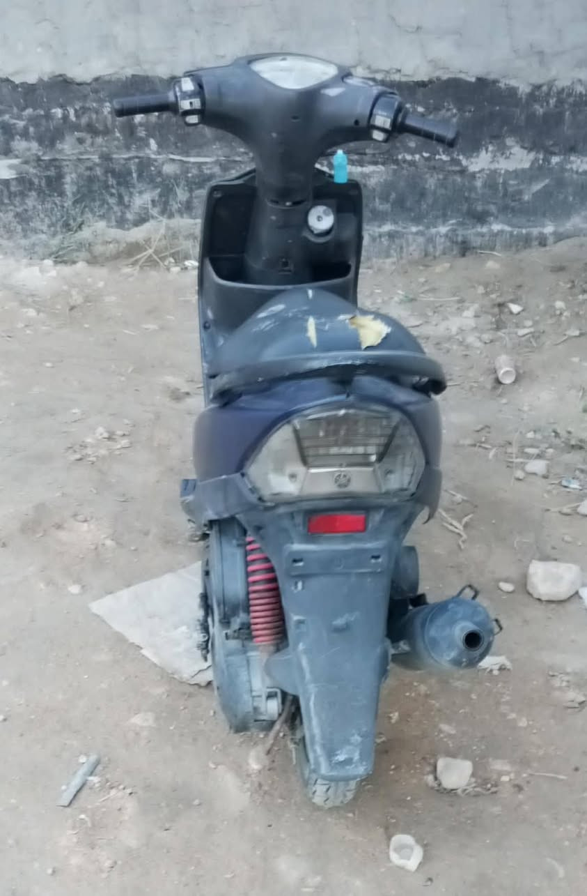 السلام عليكم دراجه للبيع ماكس عدله دراجه مامفتوحه  مختمهه كفراتهه دراجه رمبه صارلهه شهرين من طالعه دراجه نضيفهه وخير. من الله واحله من صوره سعر 650 وبيهه مجال لشراي مكان الحله ابو غرق خاص مفتوح واتساب موجود رقم ***********
