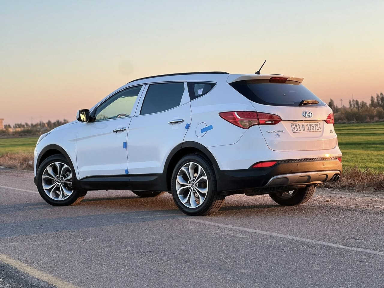 السلام عليكم 
هونداي سنتافي
للبيع موديل 2013
خليجي فول مواصفات 1/1
رقم بغداد دولي وهزه وسنويه جديده تحويل مباشر
مكينه 6سلندر خير من الله لاتنقيص ولاتبخير 
كير خير من الله 
حداديه جديده
تخم تاير 
تبريد ثلاث قطع ثلج 
تدفئه شغاله
مواصفات السياره 
بصمة تشغيل وبصمة ابواب
بنوراما 
كشنات جلد 
كشنات كهرباء
كامره دواره
بك لايت لد
لد امامي نهاري
تحكم ستيرن جهتين
لايت زينون اصلي شرط نهار
مانع انزلاق
نظام ECo
فور ويل
حساسات امامي
حساسات خلفيه
مري شفط 
ترحيب عند الاقتراب
ماشيه195000km
السياره مكفوله من الضربه والتبديل فقط تكحيلات
السياره عليها ادامه كامله من منضومه البانزين وهاي الامور
السياره جديده واستخدام شخصي 
المكان واسط
السعر162 وبيها مجال
للاتصال ***********
