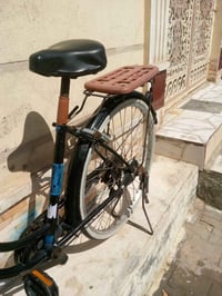 نجف • بسكليت