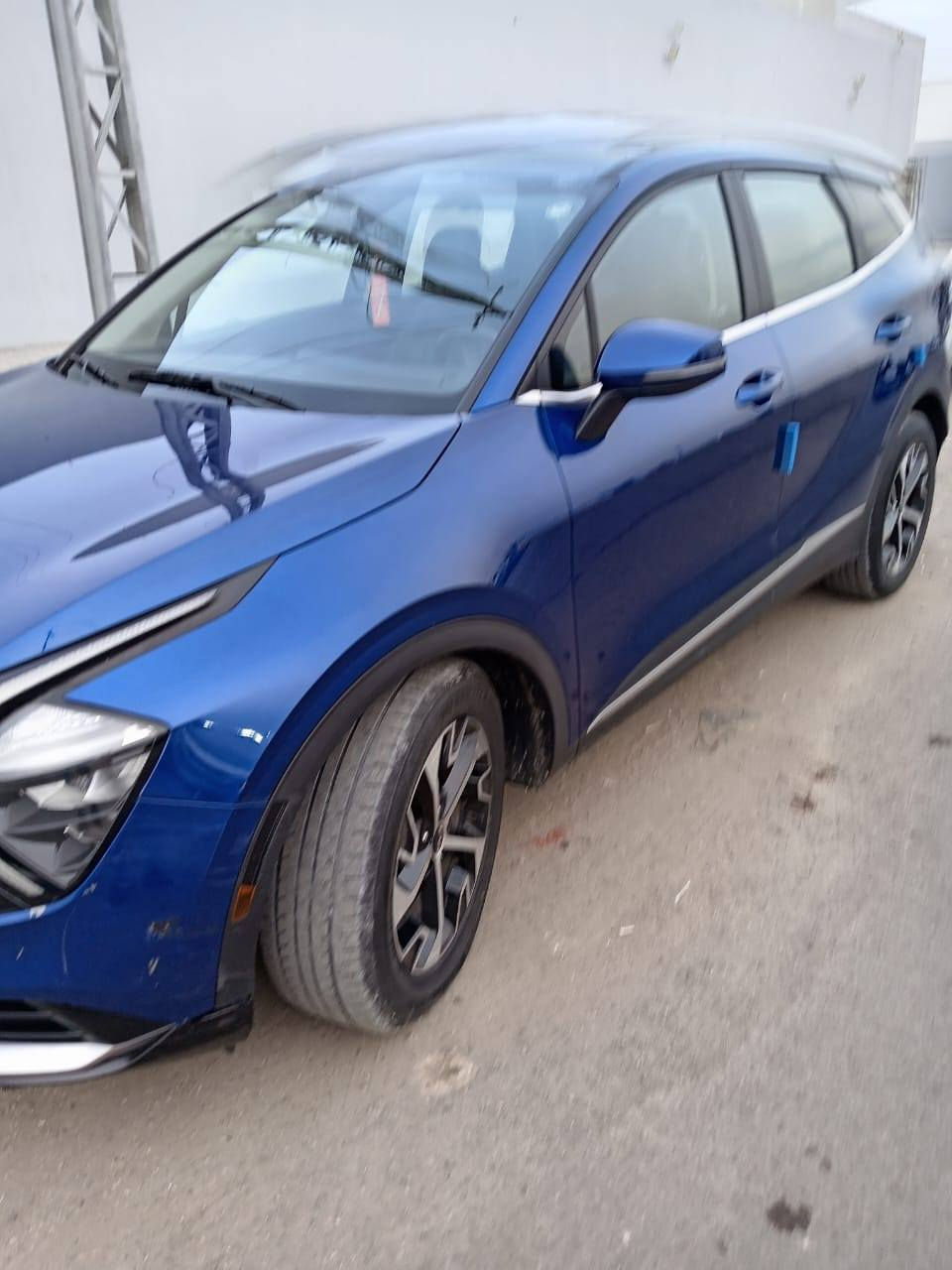 سلام عليكم سبورتج ٢٣ امريكي فول من عدة الفتحه لغد شاصي كير،محرك كفاله حادثها بسيط رقم اربيل الجديد  با اسمي  العنوان بغداد الدورة السعر  ١٩٠  الاتصال ***********
او *********** واتساب
