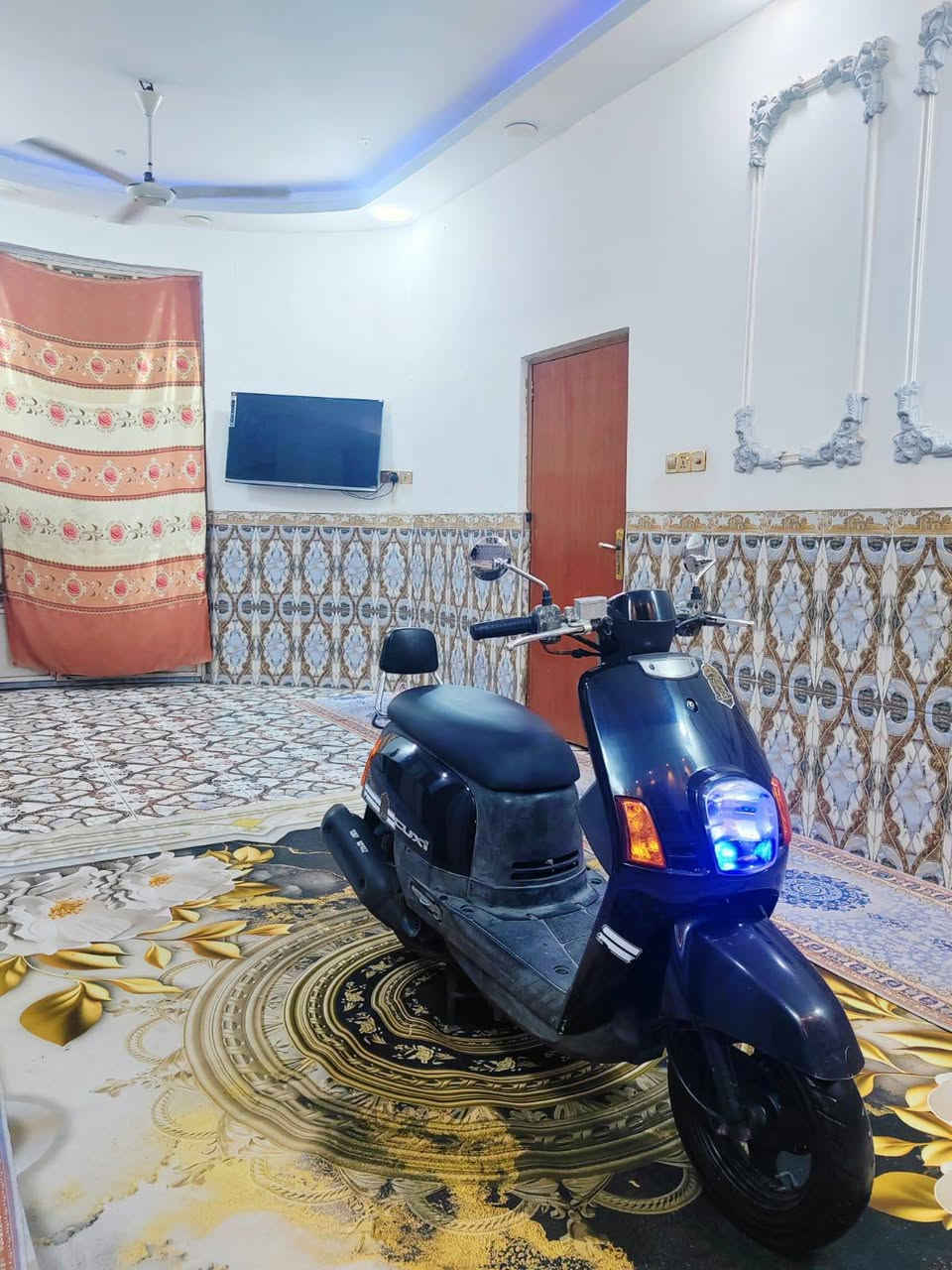 زيرو ياباني حاويه رمبه بوليسي كفاله عامه شرط زيرو ماشيه 3الاف دراجة بالكارتون كله على وضع اليابان دراجة تاخذه تدعيلي جاهزه من كلشي شغاله كله السعر 👈مليون و 50 وبيه مجال رقم الهاتف ***********مكان بصره قضاءالقرنة القرنة, البصرة
