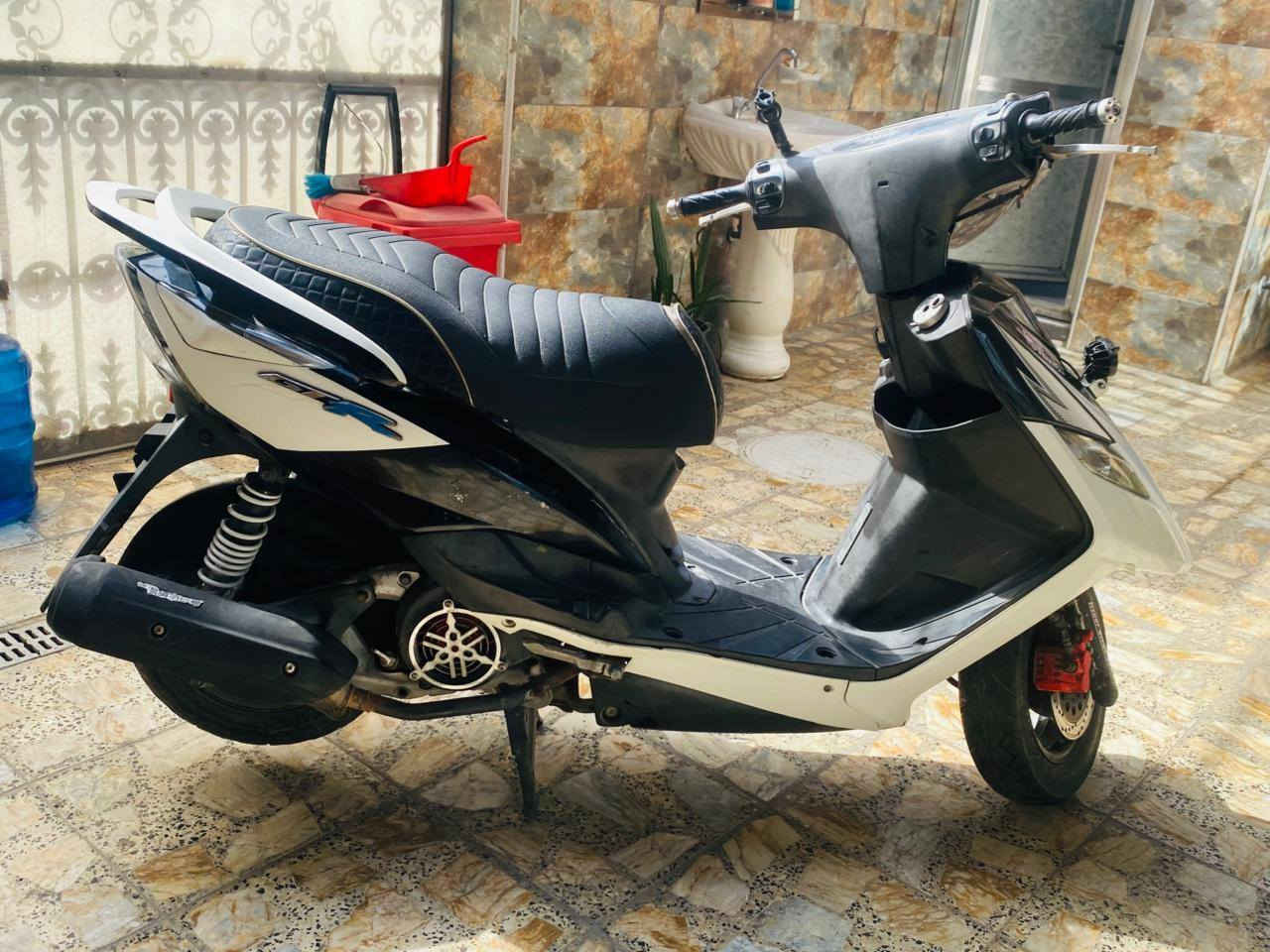 جي تي ار ثعلب 
اللون بطريقي 
الدراجة نظيفة جداً 
وكاملة من كل شي 
السعر 900 ألف وبيها مجال 

العنوان بغداد _ مدينة الصدر 
الشراي يتصل :  ***********
