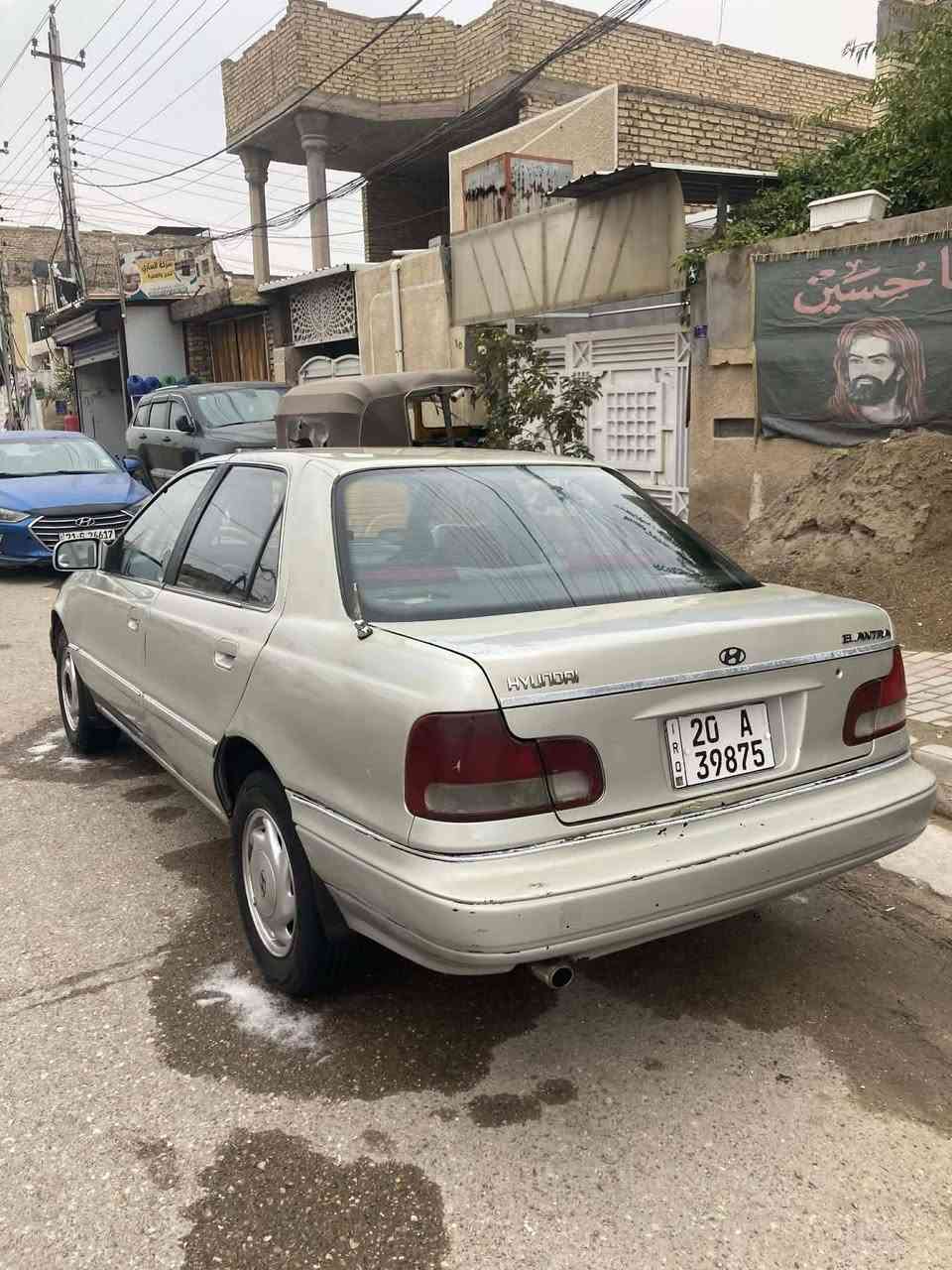 السلام عليكم موديل 1994 سنوية لل 2029 سيارة جاهزة كير محرك باتري جديد مشط جديد للستفساتر *********** رقم ديالى شرط التحويل مكاني بغداد السعر 28
