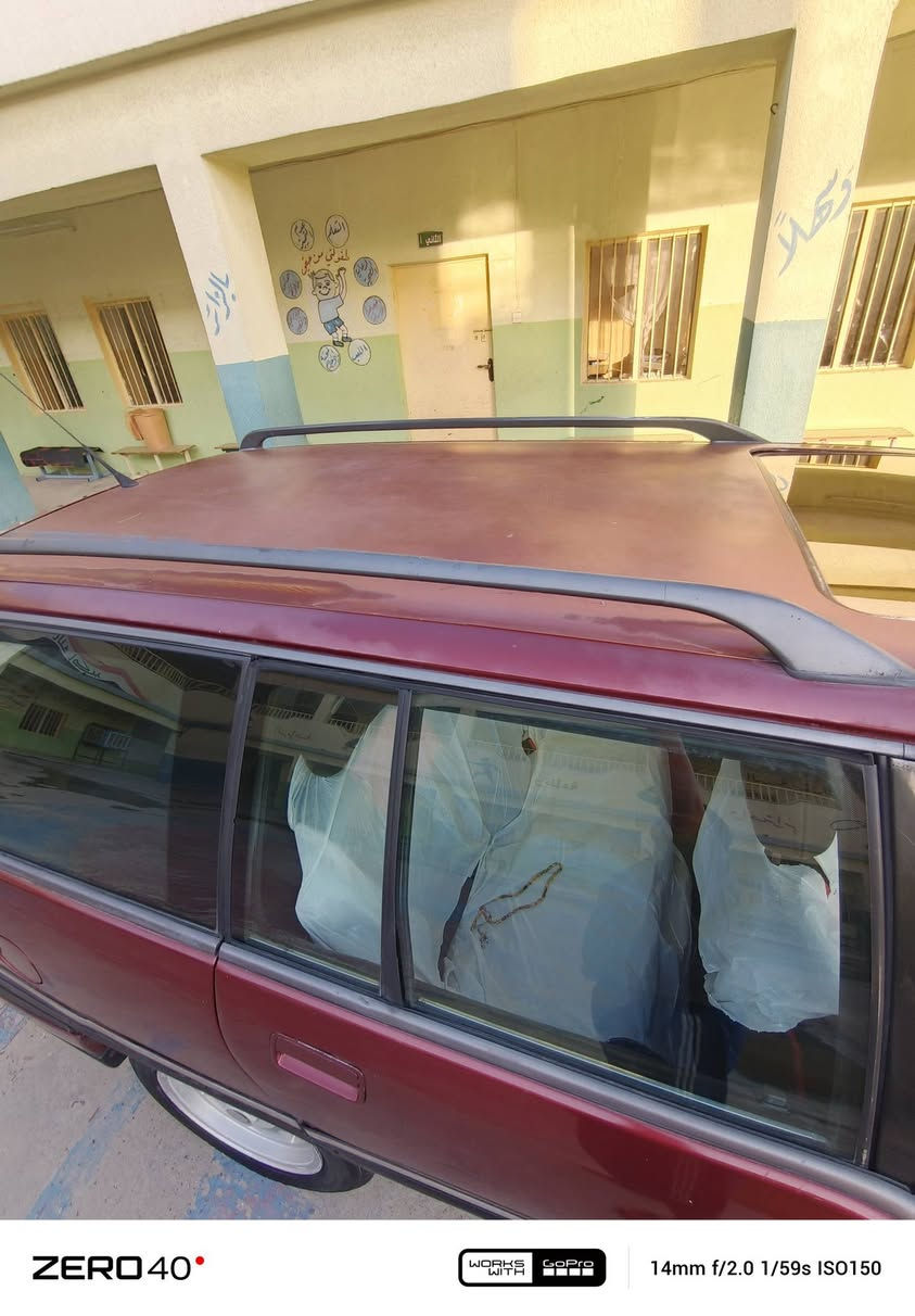 السلام عليكم،، سيارة اوميكا للبيع موديل (93) كابون بيها رقم إنكليزي ، سنوية، لي(29) السعر (42)رقم (***********)المكان موصل
