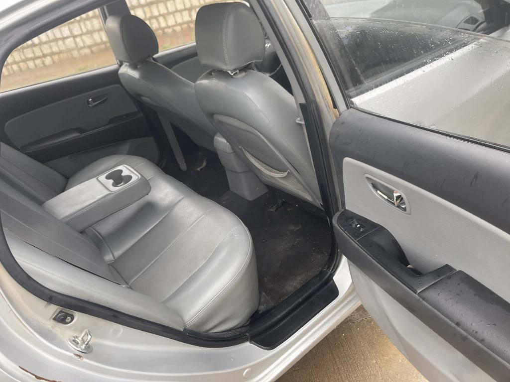 ئافانتی 2010
مەکینە گچکەی دەکشن بەرز 
ئیکۆ
گیچ وەنەوشە 
ئاوینە ئیشارەت 
لیزەر -حەساس
لایت رەش 
جلدو هیتەر
سەقف و کەڤەر بەشەرت
ویل گەورە -تایە لۆک
*********** كويسينجاك, أربيل
