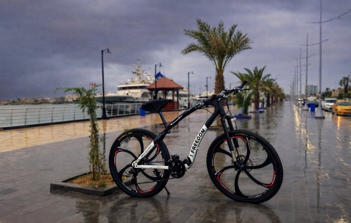 بايسكل علامه جاكوار عالمي ممتاز يتحمل الأوزان الخفيفه والثقيلة بحالة جيدة حجم 26 نظيف وكلشي شغال


**إذا كنت صاحب هذا الإعلان وتريد حذفه لأي سبب، رجاءا أرسل رسالة إلى الدعم الفني**