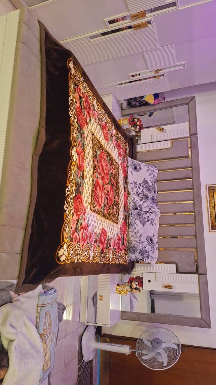 غرفه تركي استعمال قليل للبيع نظافه ٩٥ بالميه مكاني ديوانيه ***********
