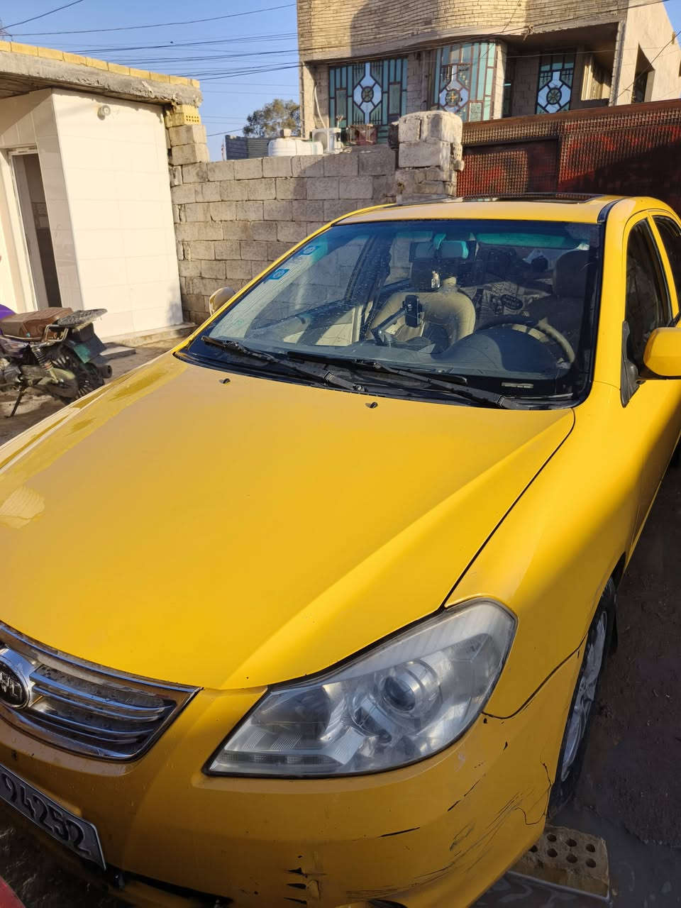 السلام عليكم
سياره بي وايدي للبيع موديل 2016 مكفولة السياره من الصبغ مابيها قطره بلادي 

كير ومكينه حداديه جديدة تبريد ثلج 

تخم تاير تايرات جديدة الرقم الجديد

السعر 60 وبيها مجال قليل

مكان بغداد
‏‪***********‬‏
