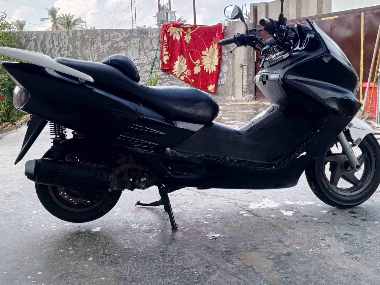 السلام عليكم شباب فورزة 06 للبيع الدراجة جاهزة مكينة لا تنقيص ولا تبخير نظافة الدراجة 70بالمية تايرات نضاف صالصنة بلادية عدادت كلها شغالة فقط عداد سرعة واكف يرادلة الواير مالة السعر 475 وبيها مجال بمكاني بغداد التاجي


**إذا كنت صاحب هذا الإعلان وتريد حذفه لأي سبب، رجاءا أرسل رسالة إلى الدعم الفني**