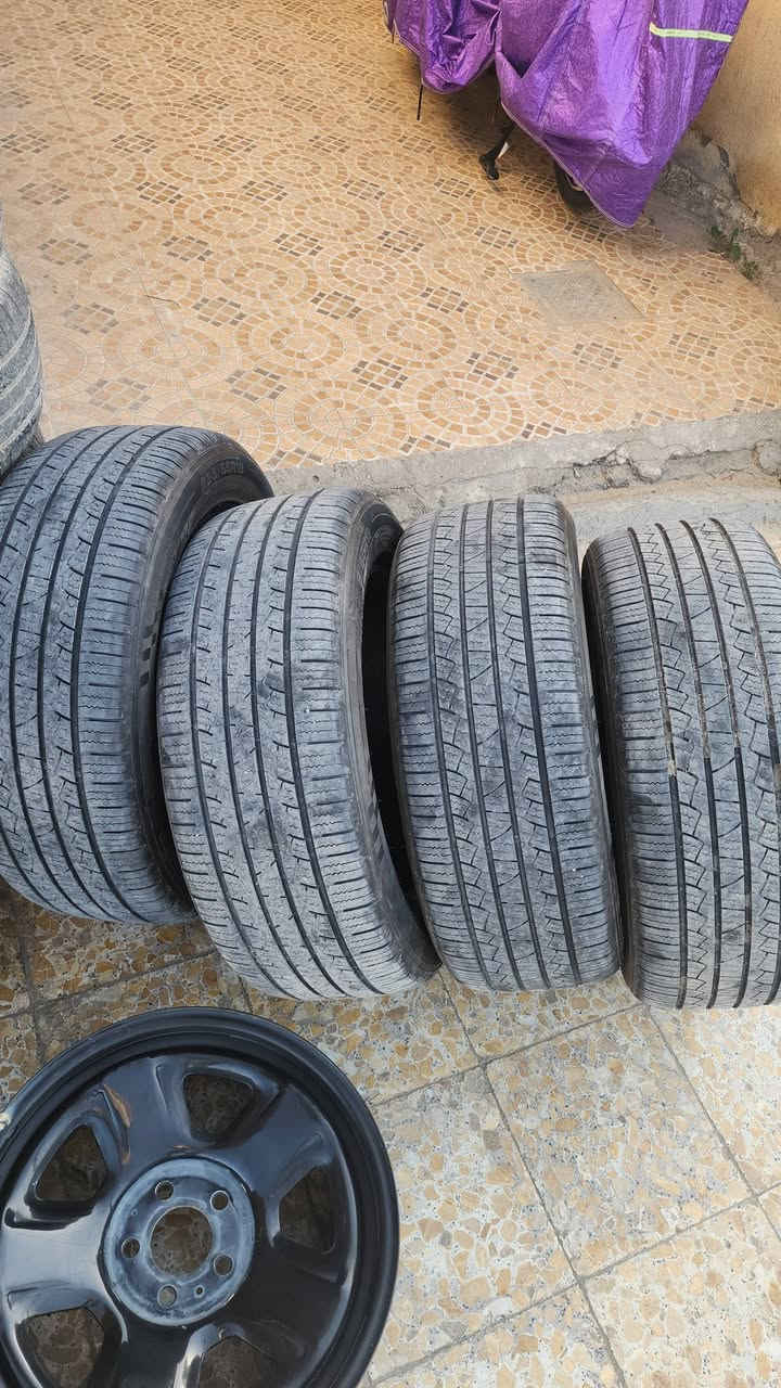 السلام عليكم..
تخم تايرات صار شهرين شادهن إنتاج 25 نوعية هلو النظافة 80 بالمية السعر ٢٠٠ الف وبيه مجال بصيط...
***********...
***********
