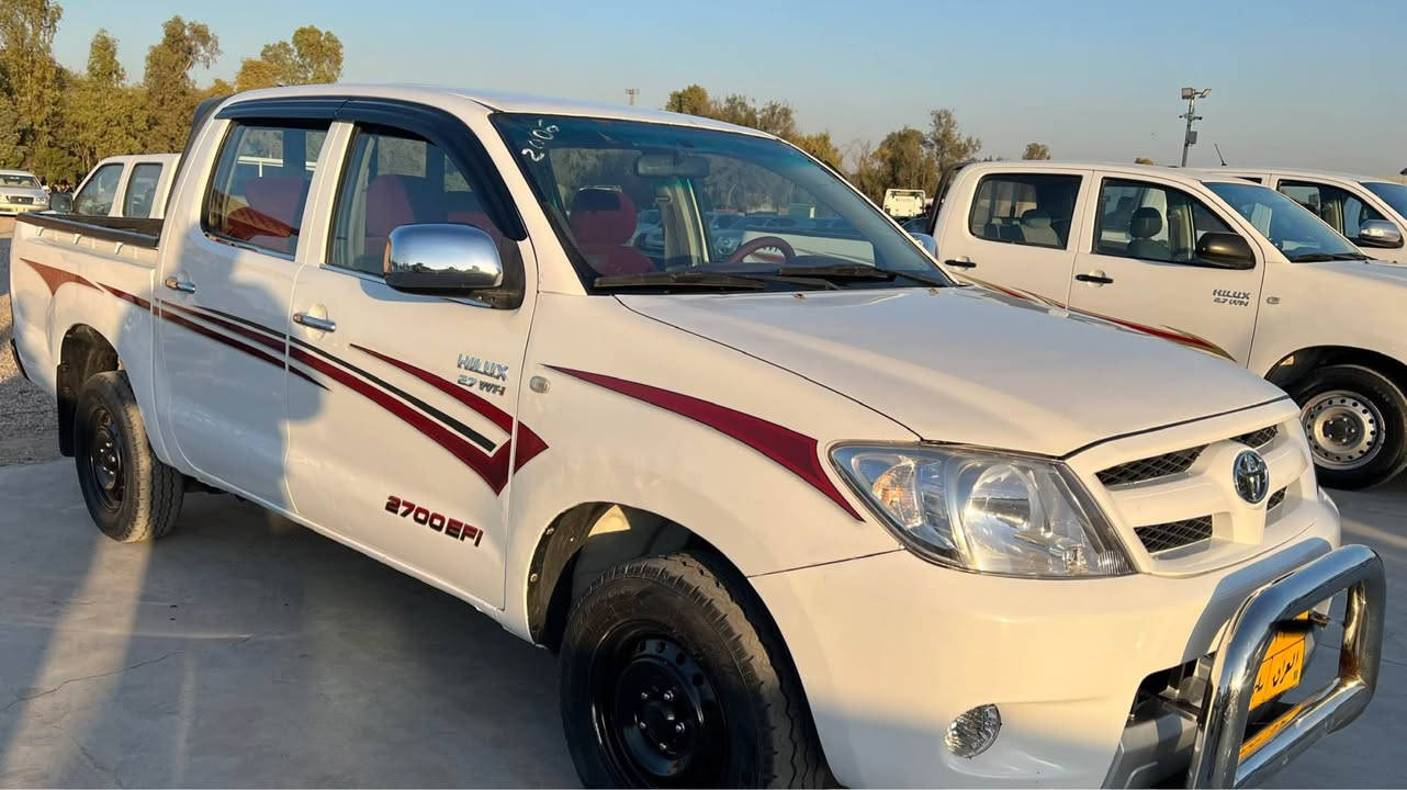 للبيع تويوتاهايلوكس موديل 2006سعودي شاصي 19رةقمةسليمانية بشرط تحويل بي سونةر سعرة 125$مكان كلار *********** كالار, السليمانية
