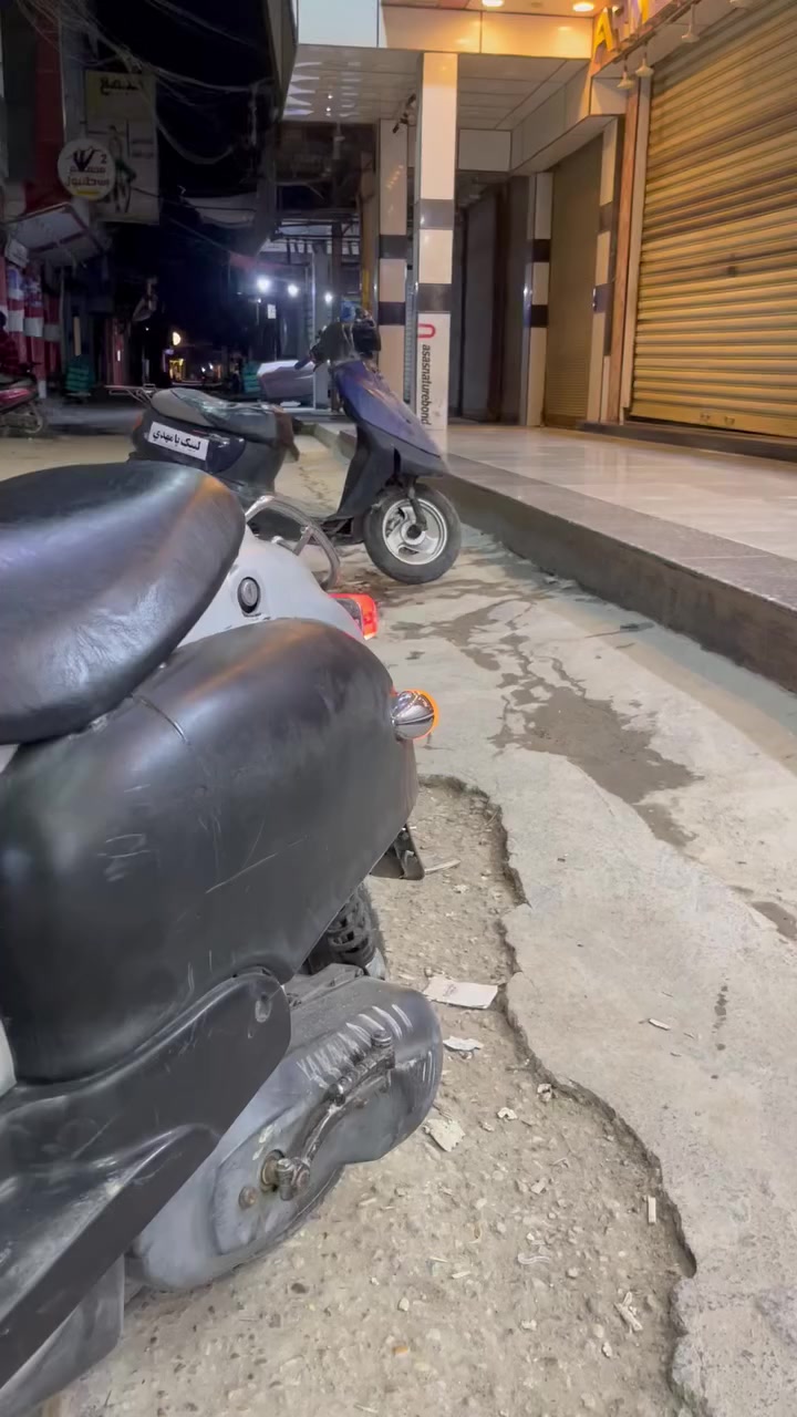 دراجه مصريه للبيع شغاله من طول لطول ماعوزه شي شغاله سلف هندر الدراجه ما مفتوح ولا ملعوب براغيها ابد دوم شرط تفحص الدراجه وين ما جان وتاخذ وتروح نضافه تشوفها بعينك عنوان الدراجه ناصريه مركز للتواصل خاص ***********
