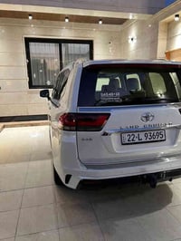 للبيع لاندكرز 2024 لمتد فول  ساز بسمي ماشيه 2800 زيرو مكان لسياره بغدا...