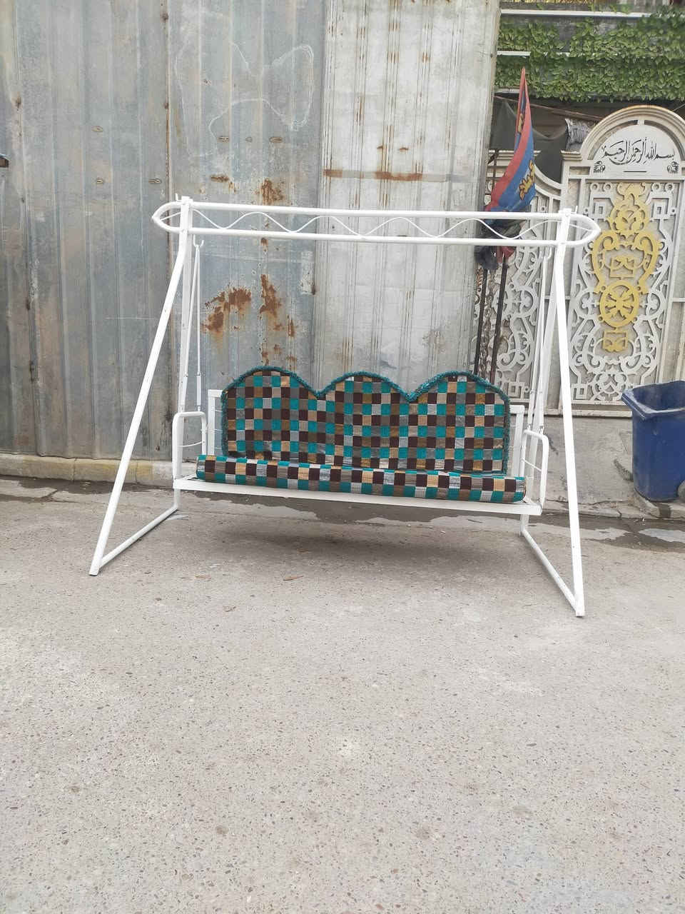 مرجوحه حلو مرتيه البيع سعر 125العنوان بغداد ***********
