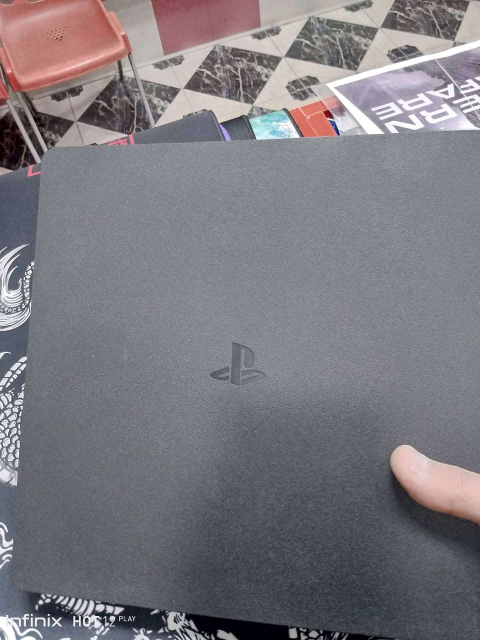 بلي فور سلم اصدار ٩ مهكر  ذاكره ٥٠٠ بي ٥ العاب جهاز كش نظيف لكس ستيكر لا مفتوح ولا مصلح ملحقاته جوستك اصلي وكيبل بور وكيبل HD السعر ٢٥٠ الف 0773986940 يتوفر توصيل


**إذا كنت صاحب هذا الإعلان وتريد حذفه لأي سبب، رجاءا أرسل رسالة إلى الدعم الفني**