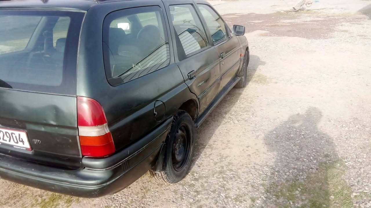 السلام عليكم سياره فورد للبيع كير ومكينه شرط رقم اجنبي اني الشرعي سياره جاهزه دخل جديد كاربون بانزين بيها السعر 25 الشراي يخابر 
رقم الهاتف//***********
