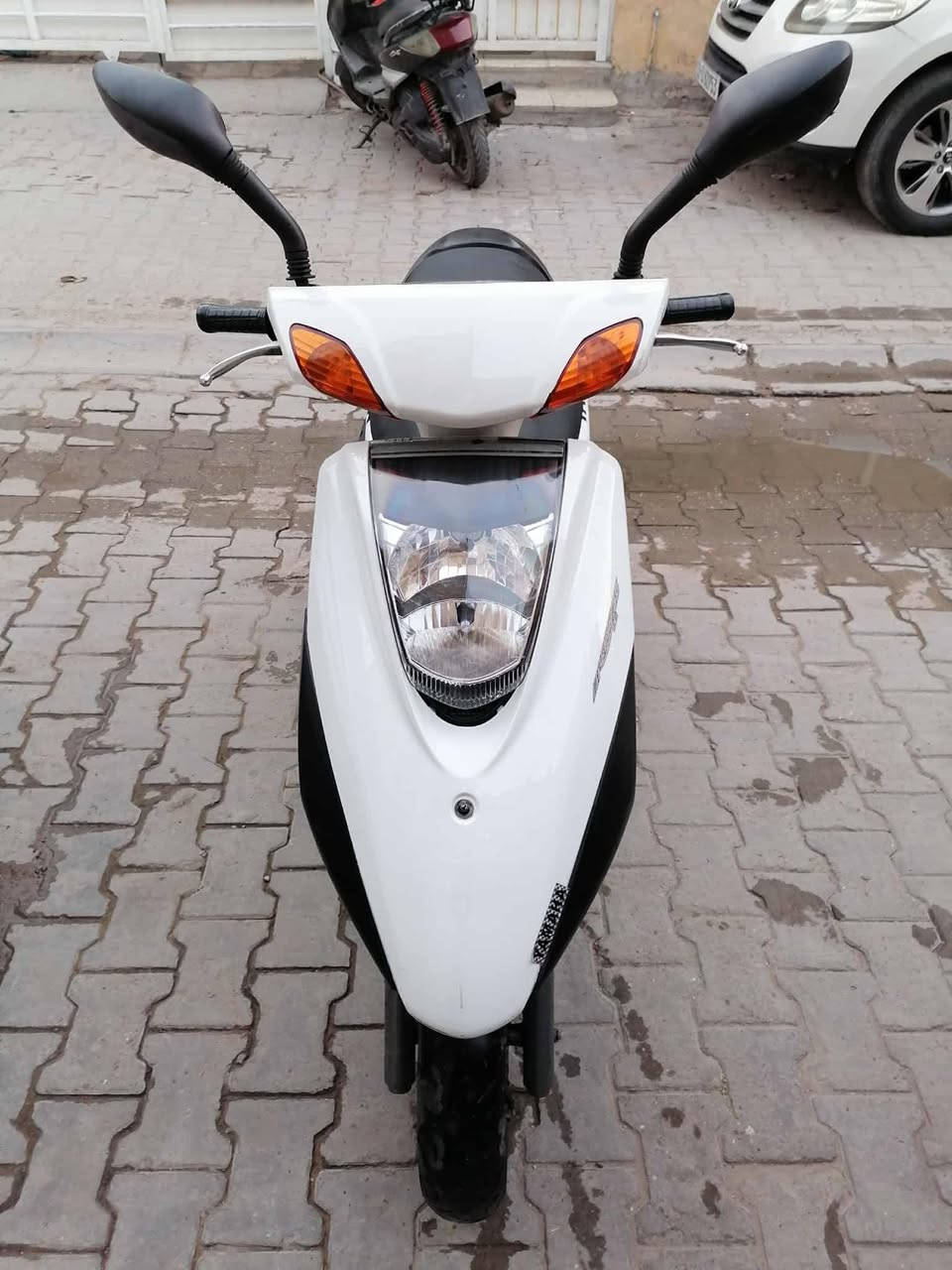 سلام عليكم بريز ياماها 140 دراجه اكفلك المحرك سنين ليكدام نكره سلف دور شكل لتجيني دور محرك وقوة ورزانه راسلني هذا رقمي *********** وسعر 600مكاني بياع
