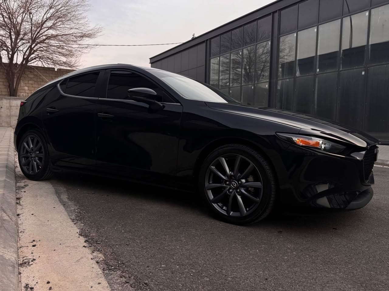 مازدای ۳ پریفێرد
بۆنیت بۆیاخە و ٤ پارچەی سەکن کلێری ئەمریکایە
تەنها ئێرباگی سوکانی تەقیوە و ناوی هیچ نەگرتوو
سەیارەکە ۲۸٠٠٠ مایل ڕۆشتووە و بە پاکی ماوەتەوە
سڵاید و کوشن جلد کوشن کارەبایی و کوشن هیتەرە
نرخی ۱۲٥ گەڵایە
سلێمانی ـ معرض شکۆفەی ۱ السليمانية, العراق


**إذا كنت صاحب هذا الإعلان وتريد حذفه لأي سبب، رجاءا أرسل رسالة إلى الدعم الفني**