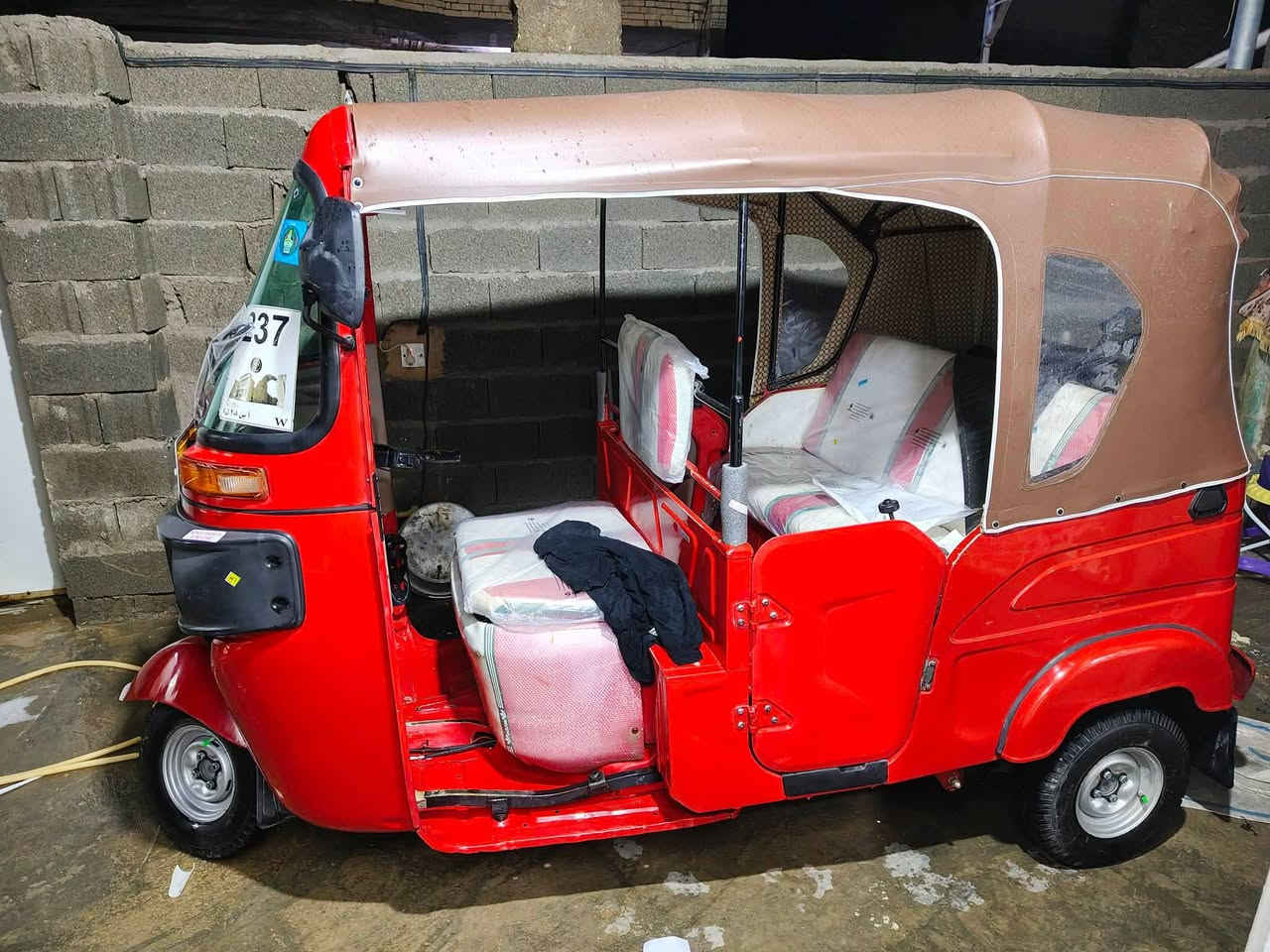 السلام عليكم تيك توك موديل 22 تحويل ثاني يوم تكتك نظيفه مرتبه ما بها اي قطره صبغ السعر خمس ملايين و100 مكان الزعفرانيه الاستفسار اتصل على رقم الهاتف ***********
