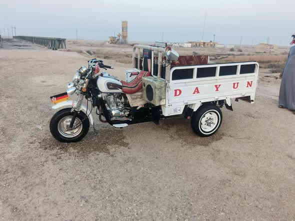 عمي السلام عليكم ستوته لبيع 22 وعشرين ستوته رقم وسنويه بسمي اداورلك شوكت ماتريد ستوته برغي 🔩 ماعايزه غراضه بيها مضخم فانوس كنتوري باجات وياله جمره  ستدات هورنات بوش محرك برغي مامفتوح بس كلجات واقيات تغليفه بدي يعني برغي ماعايزه السعر ٣ ملايين و١٥٠ وببها مجال شراي تشلع عيوني مو شراي اعبر منشور مكاني سماوه قضاء الخضر شراي بيه خير ويدلل *********** هاذا رقمي وخاص مفتوح
