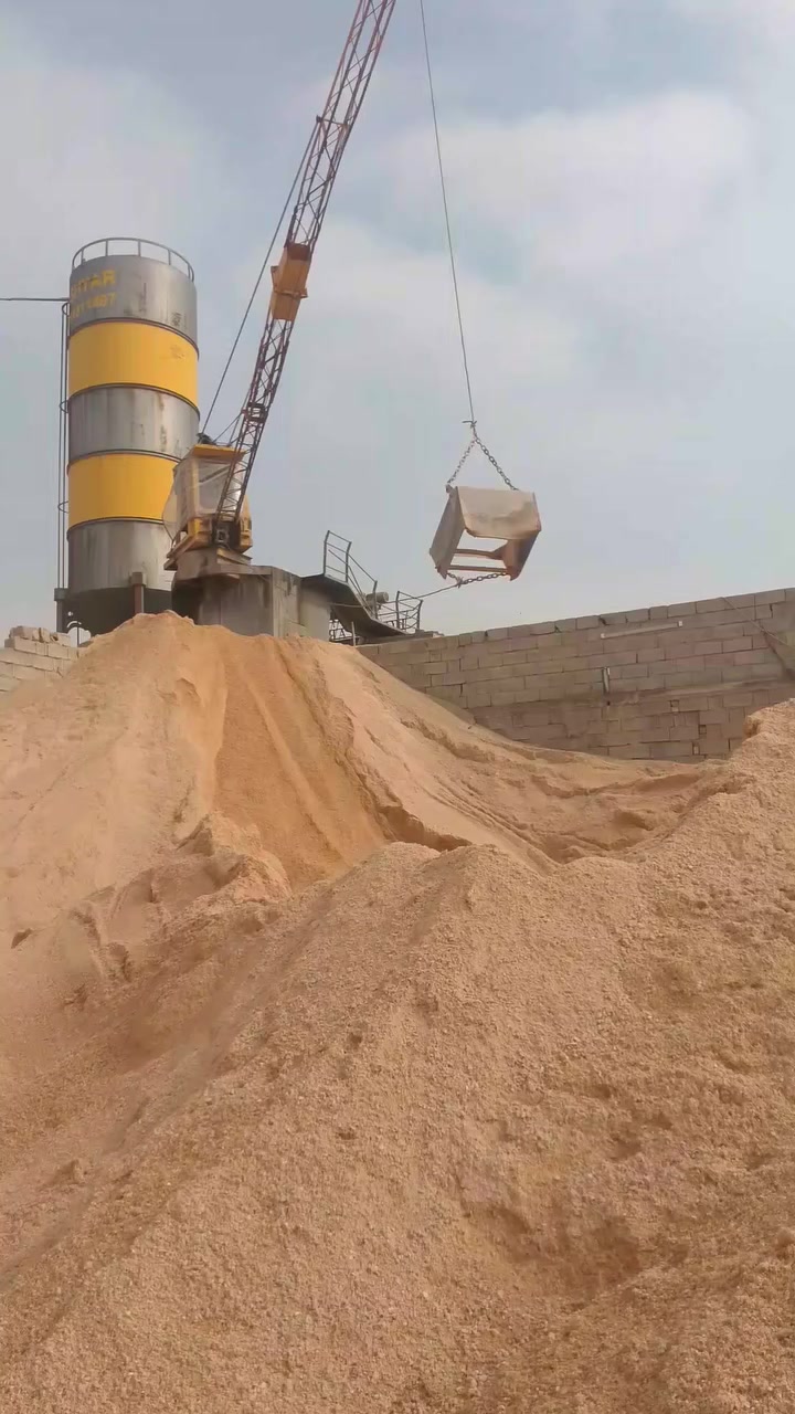 للبيع خباطه مع اكرين جاهزه وشغال الان ***********
