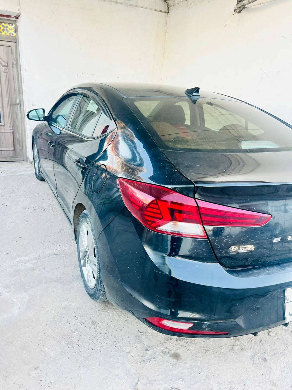 انترا موديل 2019 كير محرك بشرط مامفتوح الضرر بابين صبغ بدون دواخل وشبر بل جاملغ مواصفاتها نص فول سياره حلوه مال جناي بيع فقط بدون مراوس سنويه شكم تنفذ تريد تحويل تريد وكاله بجم كبس صندوق كبس تواير جدد صدر كلش زين.   اتصل وبيك خير ودلل. ***********
