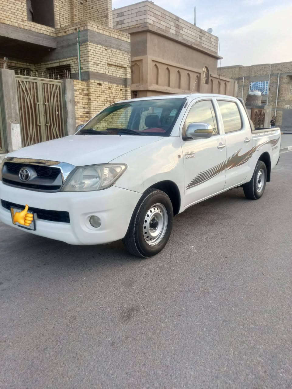 سلام عليكم بيكم فلونزه موديل 2011 تحويل مباشر سنويه 2029مكفوله كفاله عامه مكينه وكير وتبريد ثلج وكسن وشاصي ورقم شاصي وحداديه جديده طخم تاير سعر 140وبيه مجال رقم الهاتف *********** مكاني البصره
