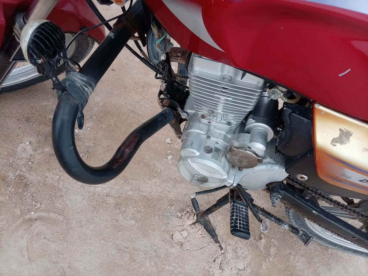 دايون عضم موديل 21 مابيه اي نقص كهربائيات سلف كلها شغاله برغي مابيها نقص كلك بدون اوراق   للاستفسار رقمي حته واتس اب بي ***********  سعر 650 وبيها مجال مو شراي لا تعلق ولا تتصل
