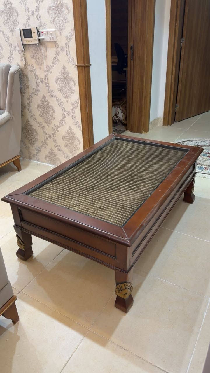 طبلة وسطيه صاج فقط الجامه مكسورة +٤اصغار للبيع


**إذا كنت صاحب هذا الإعلان وتريد حذفه لأي سبب، رجاءا أرسل رسالة إلى الدعم الفني**