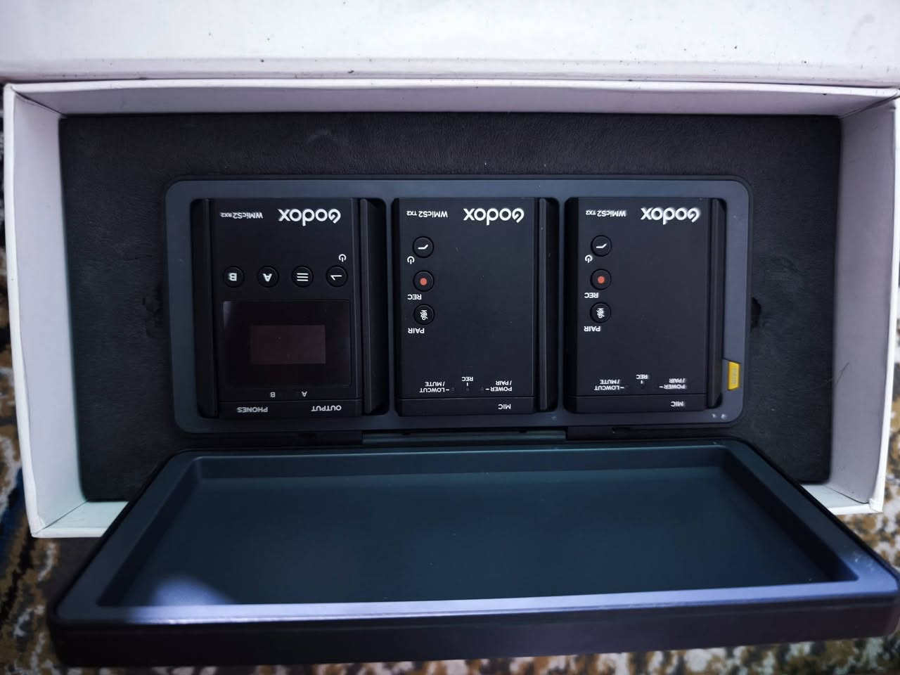 للبيع
مكسر بث مباشر 
نك مايك كودكس
نك مايك سايرمونك 
للاستفسار ***********
