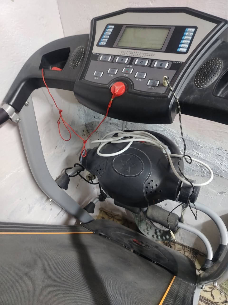 جهاز جري استخدام قليل جبلي دبل ماطور يتحمل وزن ١٦٠ ماطور رجاج تكسير دهون البطن العنوان حي الحر الطاقه السعر 250 الرقم ***********3 وتساب مازنجر
