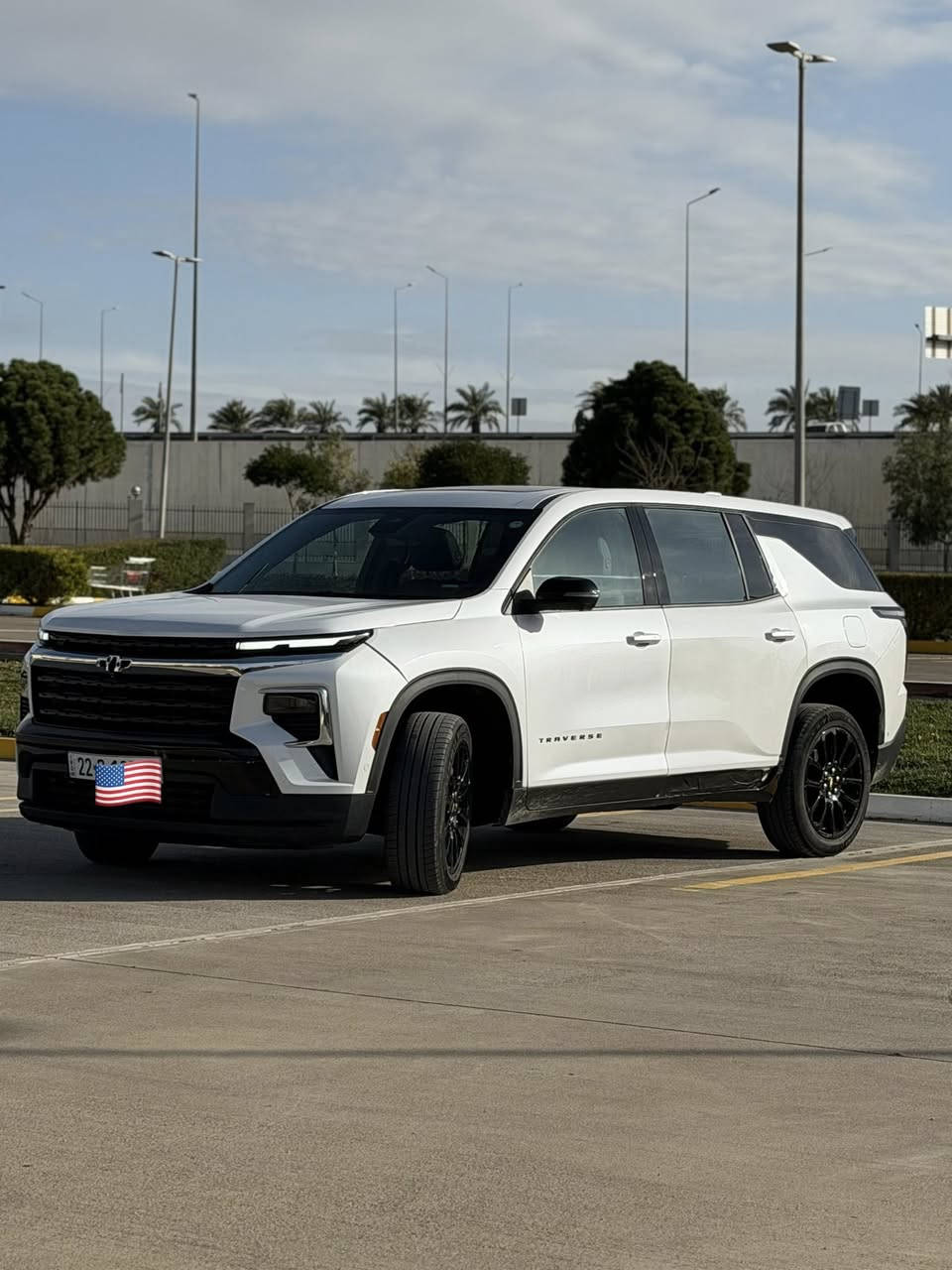 ترافس
موديل: ٢٠٢٤
ماشية: ٢٢ الف كم
قطعة  تين سبوغ
فول مواصفات بدون دبل اكسل
سعر: ٣٤٠ ورقة
رقم: اربيل
*********** 

1GNERLKS3RJ188667
