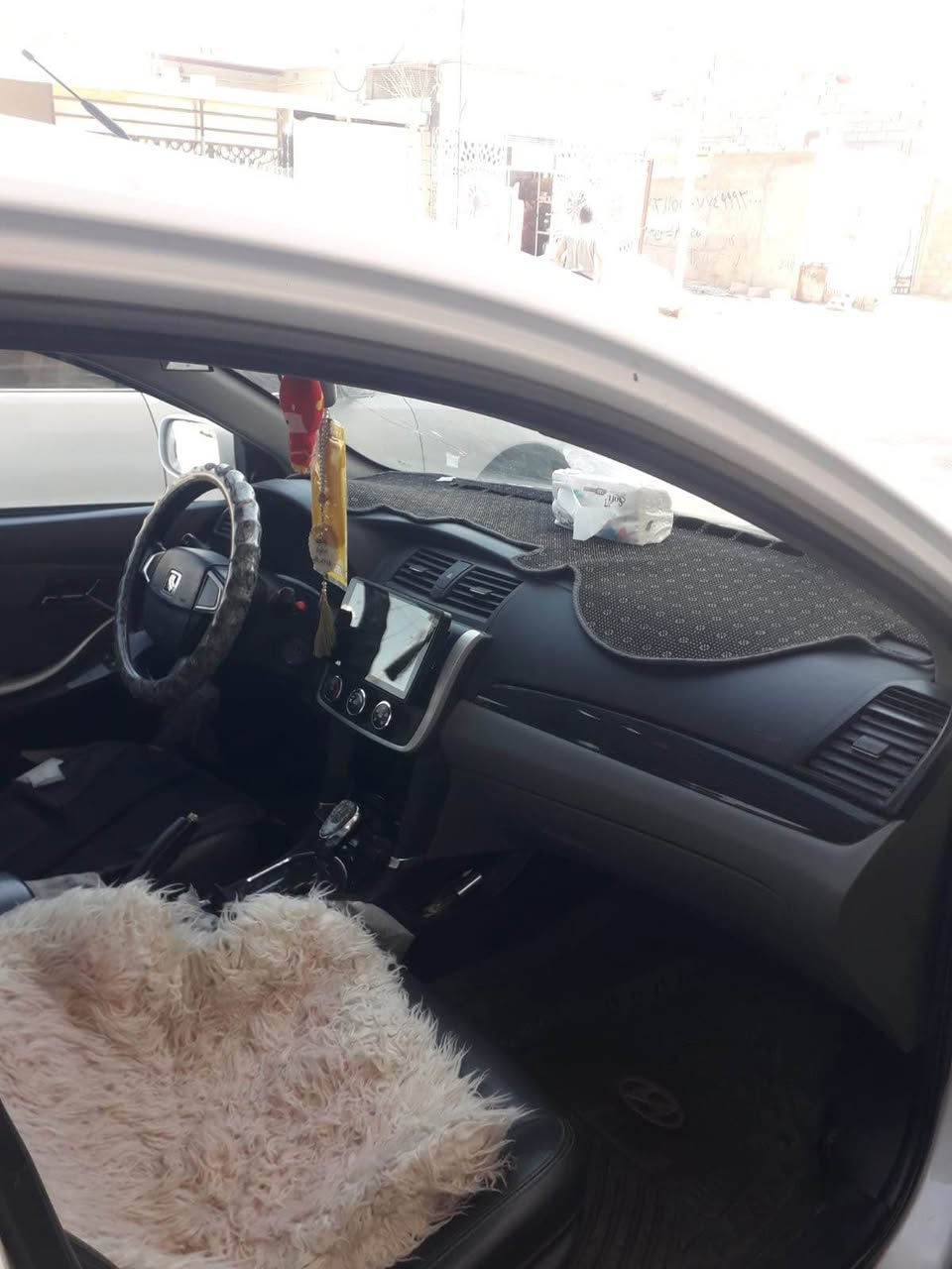 سياره اريو 2017 بصره سنويه 2027 راعيها بلبصره تبريد 
مكاني موفقية

+964 772 112 1893 البصرة, العراق
