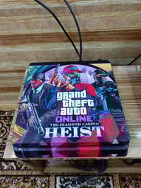 بلاي4 • هارد ٥٠٠جيجا • حساب اماراتي ٢٠٠لعبة