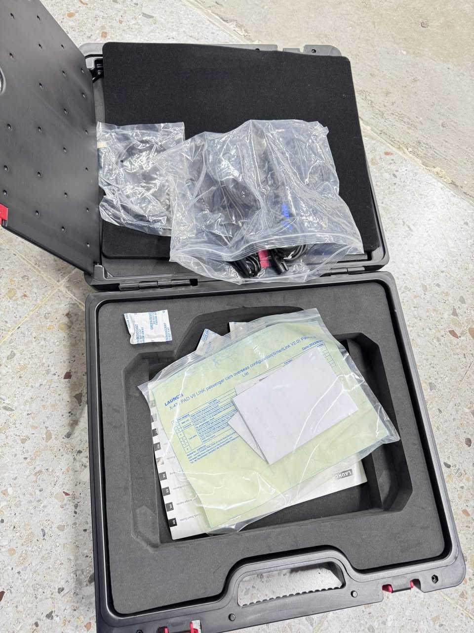 سلام عليكم
جهاز لانش باد٧ للبيع
كلش نضيف و جديد
باقي تحديث سنة و ٣ اشهر 
بها اونلان BMW , Mercedes
بها اشتراك autoauth لدخول مباشر دوج و جيب و كلايزلر
سعره ٢٠٠٠$ و بي مجال
واتساب ***********
