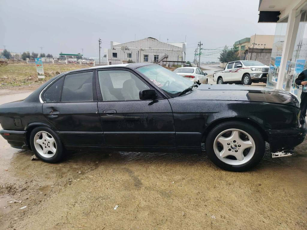 بەناوی خودا 
بیئێم مۆدل ١٩٩١ گێڕ عادی 
مەکینە فەل گێڕو مەکینەی بەشەرت ١٠٠ فیتەر ٤ تای لۆک سڵایت و دوجام کارەبا لایت زینۆن و ئەلقە پێش و دوای سپۆڕت 
سعری ١٧ گەڵاو مەجال برایانە 
ناونیشان سلێمانی 
جوابی کۆمێنت و نامە نادەمەوە 
ڕەقەم خاوەنی 
***********
واتسپ لەسەرە السليمانية, العراق
