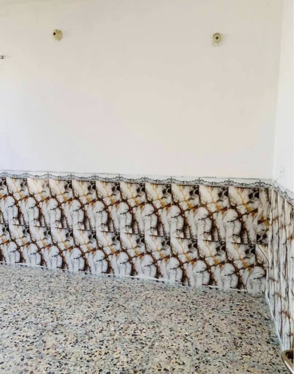 دار ايجار 100 متر حي الوفاء غرفه وصاله ومطبخ واستقبال كاشي سيراميك جاهز للاستفسار واتساب فقط
***********
