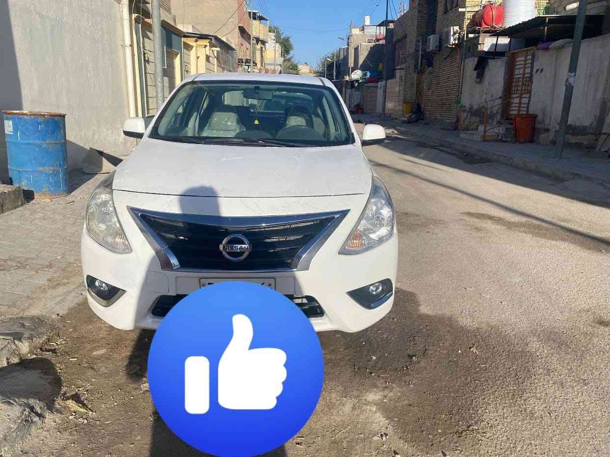 السلام عليكم نيسان صني هندي ٢٢ البنيد امبدل جاملق الأيسر ابدل اثر شخوط والعرضانيه جهه اليسرى مظروبه گد أربع أصابع ممصلحه على وضعه بسم شركه باقيله سنه 
بيه بعض الملاحضات شوف العين 
ماشيه ١٥١ ألف 
السعر ١١٠ والشراي يدلل
***********
