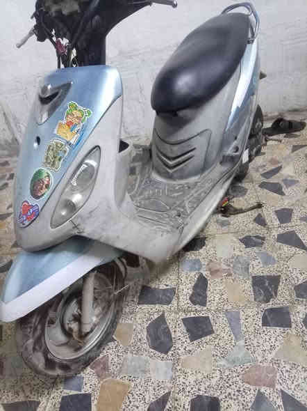 السلام عليكم دراجه منغولي للبيع الدراجه نضيفه كفرات بلاديه ابو الختم مكينه مجفته جديد نقص بس الكفر مال الايت شوفت عينكم كهربايات شغاله المكان بغداد مدينه الصدر السعر 350 وبيه مجال حك الجيه الرقم ***********
