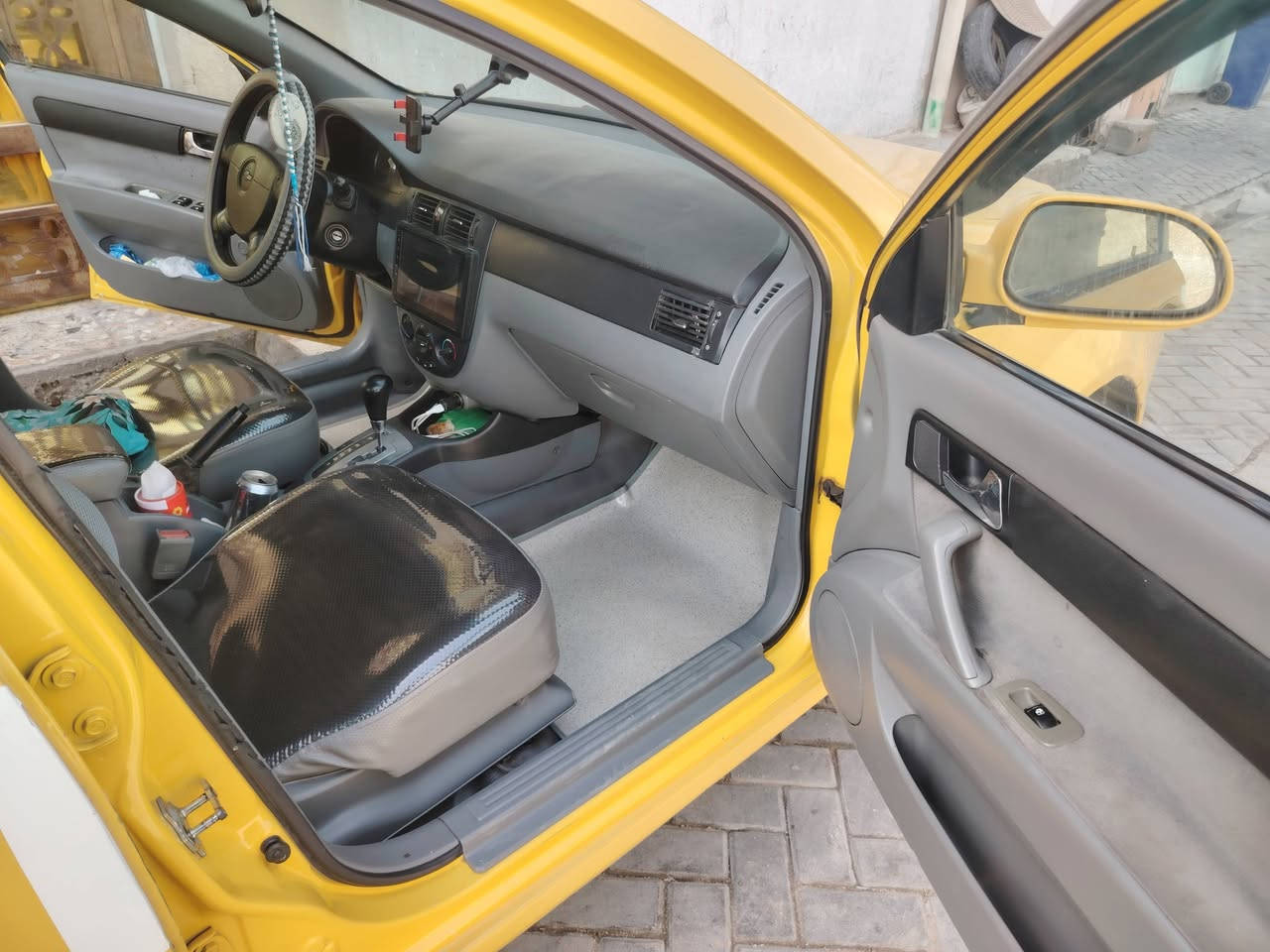 سلام عليكم
أوبترا موديل 2011 الشركة العامه
سيارة صبغتها معيوده وبيها مكانات قليله معجون
كير ومكينه مكفولات كهربائيات كلها شغاله صدر جديد باتري جديد داخل السيارة كلها مدوشمه ونضيف السياره خير من الله وجاهزه كبل للشارع عارضها 66 وبيها مجال شي بسيط حك الجيه مكاني بغداد مدينة الصدر للاستفسار ***********
