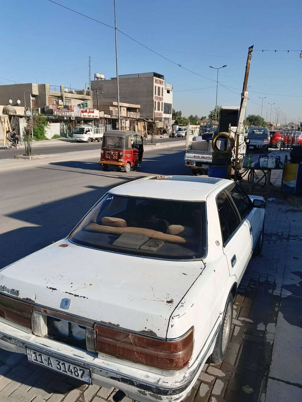 السلام عليكم سياره هارتوب مديل 1990 سياره كلش حلوه البارحه شاد مكينه 2500وكير وصدر امامي صدر خلفي شاشه سماعات مروحه كلج جديده باتري جديد غرفه كلش حلوه سلايت شغال كهرباء تبريد بس بوري وغاز  رقم بغداد نكليزي مكاني بغداد البياع حي المواصلات رقمي ***********
