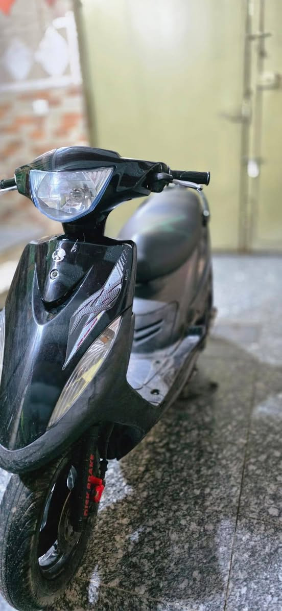 عدله صارله شهرين من طالعه
ختم واحد وي المكينه 
نكره سلف 
كله شغاله 
تفحص وين ما تريد 
بلواقع بحد احله 
معدل120
سعر 900 وبيه مجال 
مكان سماوه حي الحسين 
***********
