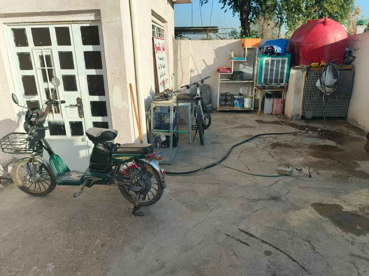 السلام عليكم بيت للبيع المساحة 250 متر زراعي المنطقة الدورة العدوانية قرب النائبة زيتون 

تفاصيل البيت كلها موضحة في الفيديو والصور
للاستفسار الاتصال على رقم *********** غير متواجد على الفيس واتساب فقط
